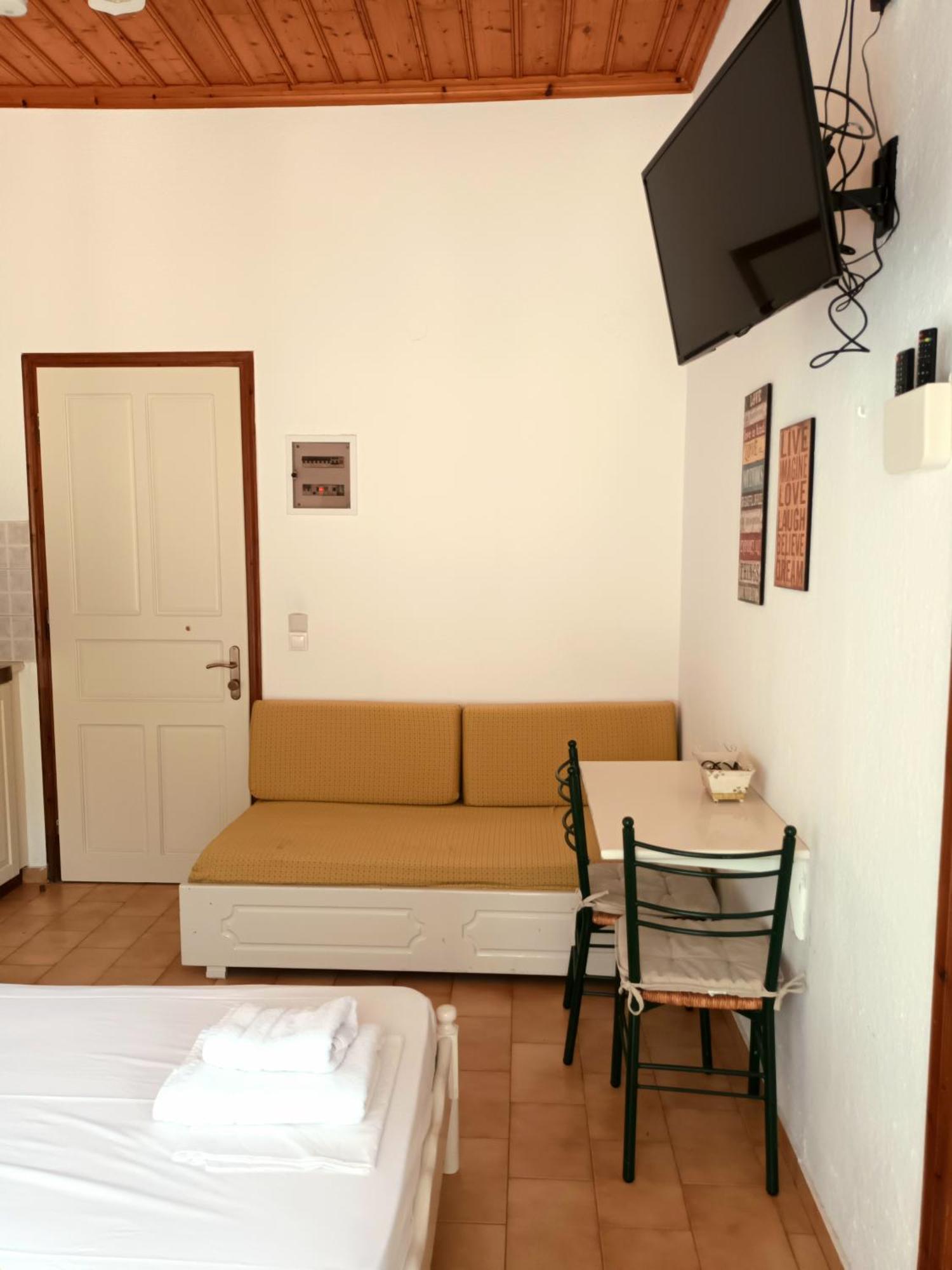 Skardamoula'S Studios N Apartments Kardhamili Bagian luar foto
