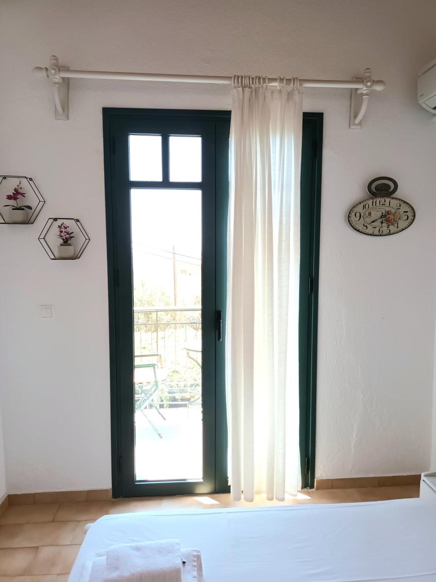 Skardamoula'S Studios N Apartments Kardhamili Bagian luar foto